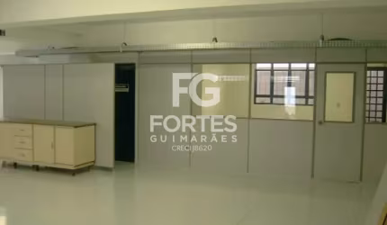Salão com ótima localização com 260m² no Jardim Anhanguera