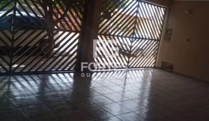 Casa térrea de com 04 quartos sendo 02 suítes para locação Campos Elíseos