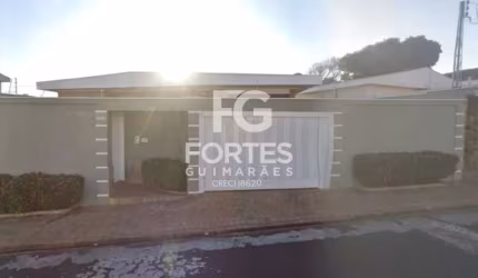 Casa Padrão para Locação de 3 quartos no Bairro Jardim Sumarezinho