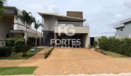 Casa Sobrado com 281m², sendo 3 quartos suítes, com 1 máster, armários sendo 1 closet, ares condicionados, esquadrias com automação e telas, no condomínio Quinta Dos Ventos;