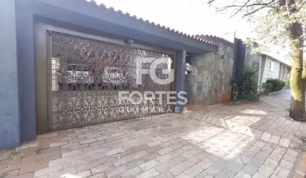 Casa com 03 Quartos com 194 m² no Bairro Alto da Boa Vista!