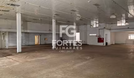 Salão com 168 m² de área construída no Bairro Ipiranga!