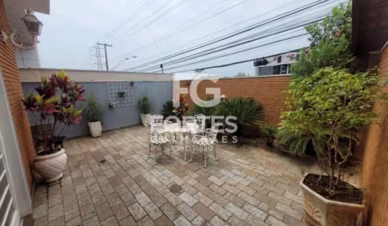Casa 3 Quartos sendo 1 suíte com 195 m² no Bairro Jardim América!