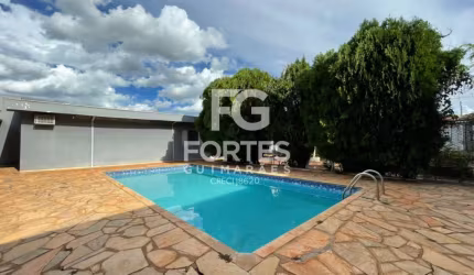 Casa com 4 Quartos de 210m² no Bairro Ribeirânia