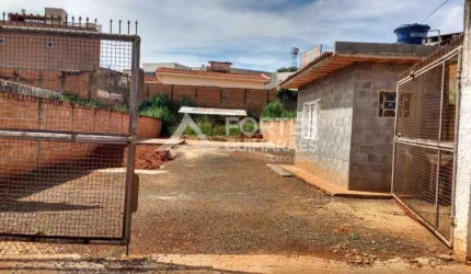 Terreno Comercial Com Área Para Escritórios 430 m²