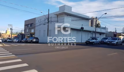 Excelente esquina em avenida/Vila Seixas