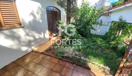 Casa com 4 Quartos com ótima localização