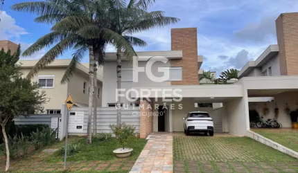 Sobrado, 3 quartos/suítes, 222,16 m² de construção, Guaporé