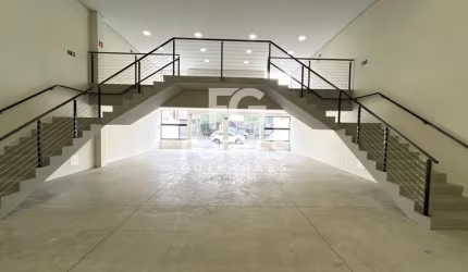 Salão Comercial Para Locação com 302m² no Bairro Jardim Irajá!