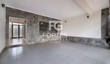Casa com 4 Quartos com 216 m² no Bairro do Monte Alegre!