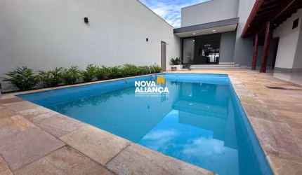 Encante-se com esta residência de alto padrão no bairro Fabrício