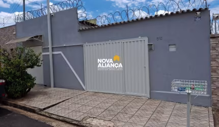 Casa 3 dormitórios à venda Beija-Flor Uberaba/MG