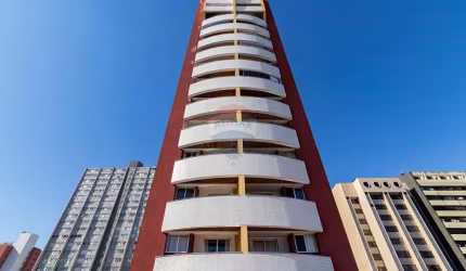 Apartamento à venda - 44m² com sacada - 1 quarto - Centro
