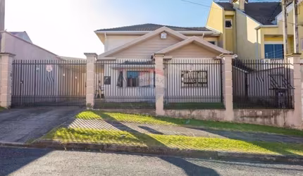 Casa Térrea com 4 quartos e 4 vagas  por R$ 1.349.000,00 no Atuba/Curitiba-PR