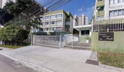 Apartamento para venda em Portão de 76.00m² com 3 Quartos, 1 Suite e 1 Garagem