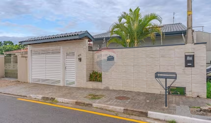 CASA TÉRREA COM 4 DORMITÓRIOS E EDICULA PARA VENDA - NOVA VINHEDO - VINHEDO - SP