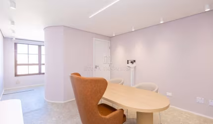 Sala comercial à venda na Rua Zeila Moura dos Santos, 101, Cristo Rei, Curitiba, 65 m2 por R$ 490.000