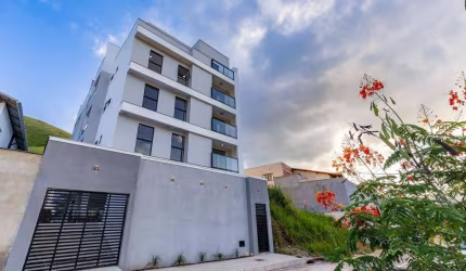 Apartamento com 2 dormitórios à venda, 55 m² por R$ 275.000,00 - Recanto da Mata - Juiz de Fora/MG