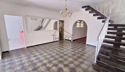 Casa de alto padrão, enorme, com seis vagas de garagem, localização perfeitapara locação, jardim an