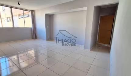 Apartamento lindo com ótimo tamanho, dois banheiros, vaga de garagem coberta e livre, ótima área de