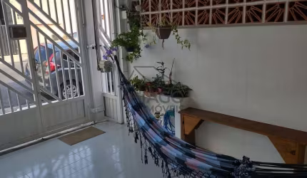 Lindo sobrado à venda na Mooca, imóvel de 110m², com 2 dormitórios, sendo um com suite e closet, e