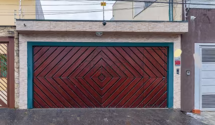 Casa de alto padrão à venda no Alto da Mooca, de 200m², 3 dormitórios, sendo 3 suítes, com fácil ac