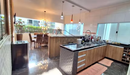 Sobrado de alto padrão com piscina, area gourmet, 3 dormitorios, duas vagas, à venda no bairro do B