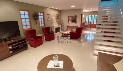 Excelente casa sobrado residencial ou comercial de 380m², de 5 dormitórios, sendo 3 suítes, com fác