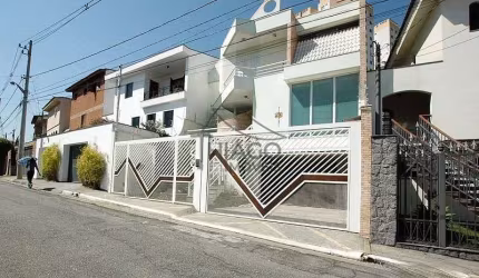 Sobrado para venda com 400m² sendo 4 dormitórios, piscina e hidromassagem no bairro do Tatuapé, São
