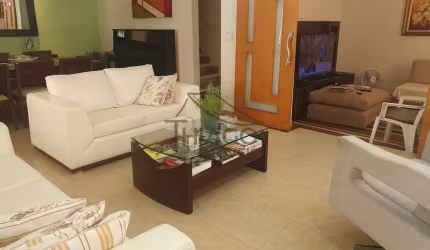 Casa à venda com 245m, 5 quartos sendo 4 suítes e 5 vagas, Chácara Tatuapé, São Paulo, SP