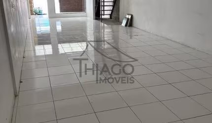 Excelente loja distribuída  à venda com infraestrutura residencial ,  no bairro Tatuapé , situado n