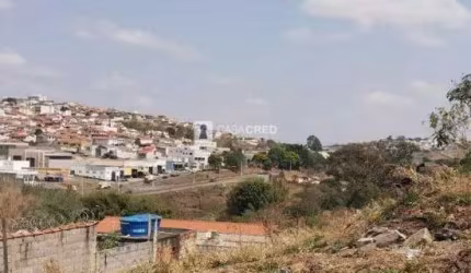 Excelente oportunidade de terreno com 324m² em Varginha/MG