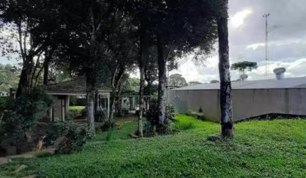Ótimo e amplo terreno com casa  no bairrro São Luiz.