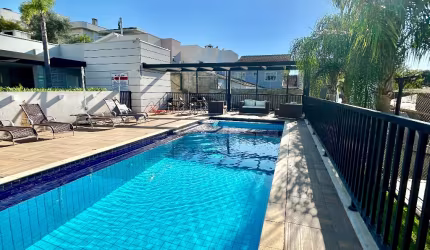 Apartamento Semimobiliado Jardim Carvalho