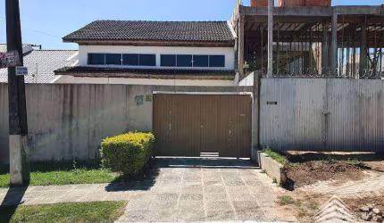 Casa a venda Xaxim, 4 dormitórios, 3 suítes, 2 vagas de garagem
