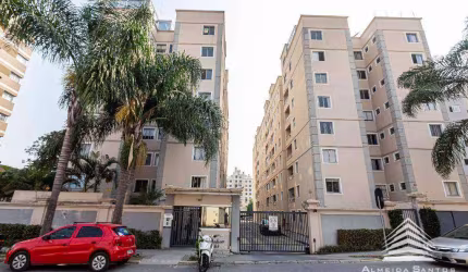 Apartamento a venda no Cristo Rei, 2 dormitórios, 2 vagas de garagem