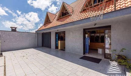 Casa comercial a venda Novo Mundo, 5 dormitórios, 5 vagas de garagem, triplex residencial e comercial