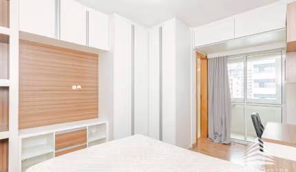 Studio a venda no Centro de Curitiba, 1 dormitório, 1 vaga de garagem coberta, mobiliado, pronto para morar, ótima localização