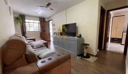 Casa para Venda em Curitiba, Boqueirão, 3 dormitórios, 1 suíte, 2 banheiros, 1 vaga