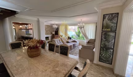 Casa para Venda em Curitiba, Boqueirão, 4 dormitórios, 2 suítes, 5 banheiros, 4 vagas