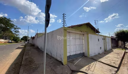 Casa à venda, no bairro Acarape, Teresina/PI