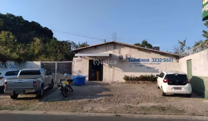 Casa Comercial à venda, no bairro Planalto, Teresina/PI