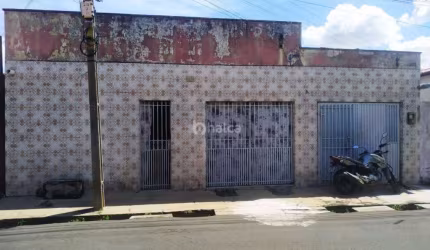 Casa Residencial à venda, no bairro Itarare, Teresina/PI