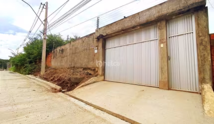 Casa à venda, no bairro Uruguai, Teresina/PI