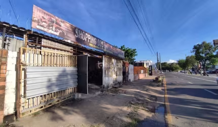 Casa Comercial à venda, no bairro São Cristóvão, Teresina/PI