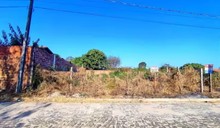 Lote à venda, no bairro Vale Quem Tem, Teresina/PI