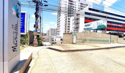 Apartamento à Venda no Condomínio Jardim de Manuella