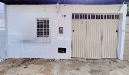 Casa Residencial à venda, no bairro Centro, Teresina/PI