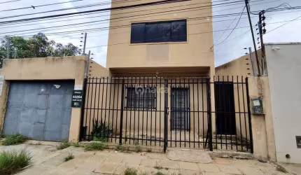 Casa para aluguel, no bairro Cabral, Teresina/PI