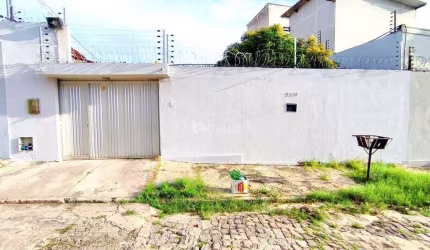 Casa Residencial à venda, no bairro Santa Isabel, Teresina/PI